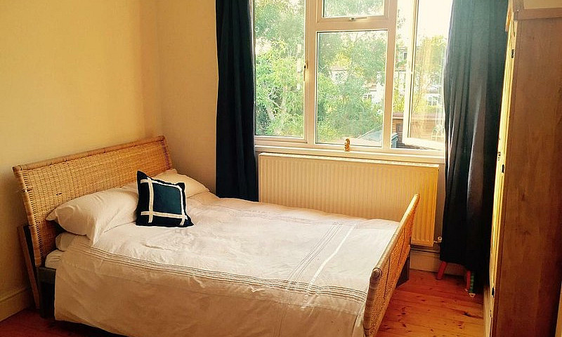 2 Bed 2 Bath Flat In...