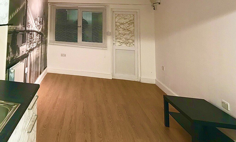  Ground Floor Self C...