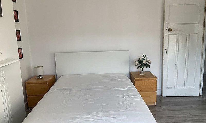 Large Double Bedroom...
