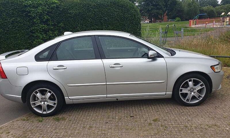 Volvo S40 ...