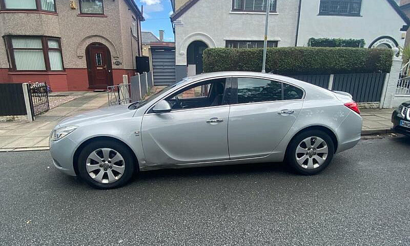 Read Advert - Vauxha...