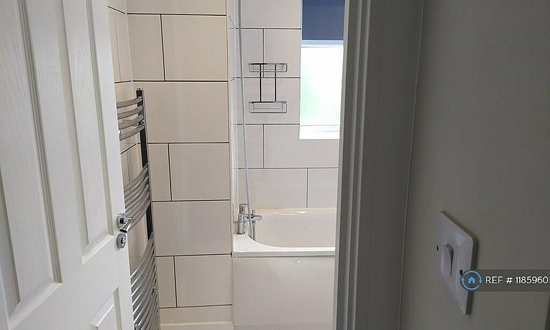 3 Bedroom House In W...
