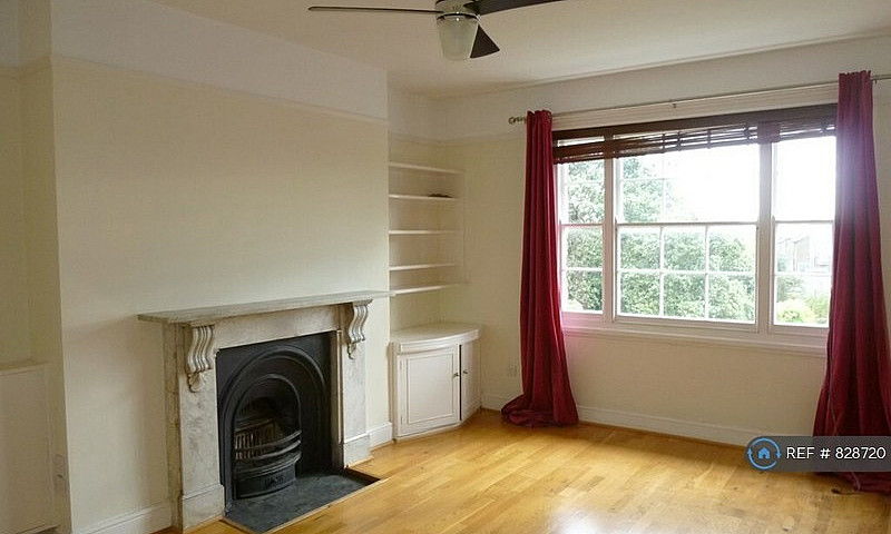 2 Bedroom Flat In Sh...