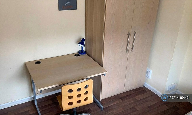 1 Bedroom In Terry R...