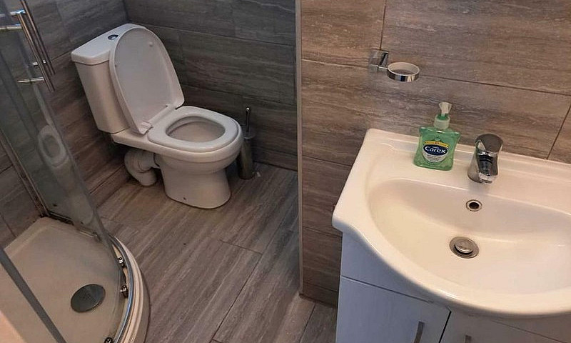 Studio Flat In High ...