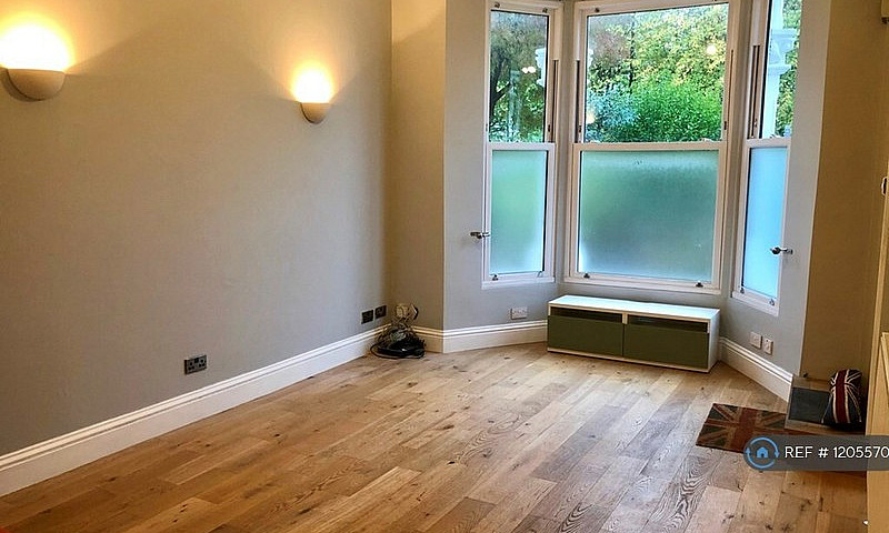 1 Bedroom Flat In Hi...