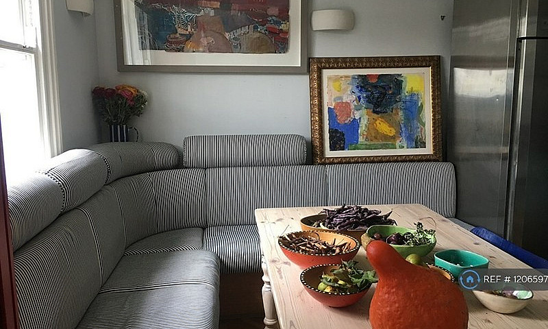 3 Bedroom House In P...