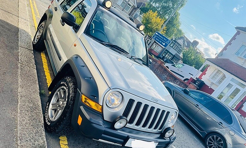 Jeep Cherokee Renega...