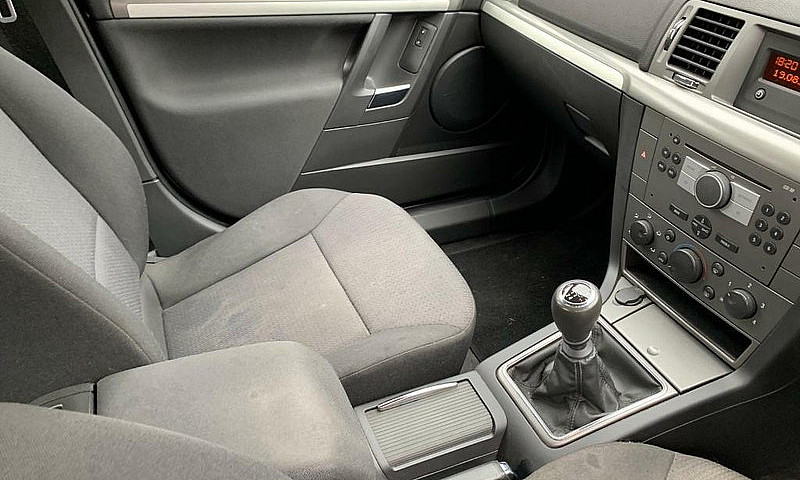 Vauxhall Vectra...