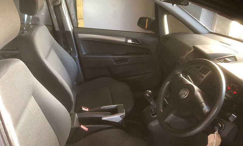 7 Seater ...
