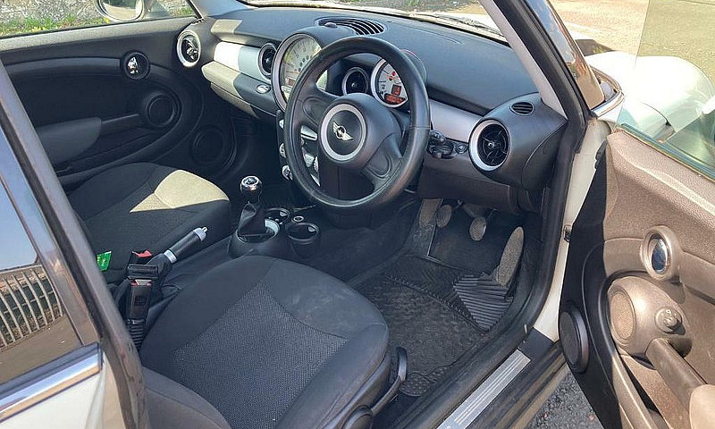 Mini Cooper D (1 Yea...