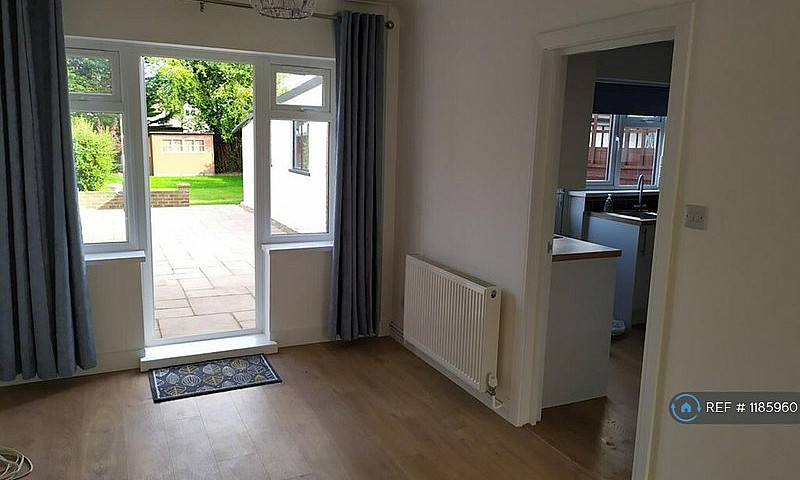 3 Bedroom House In W...