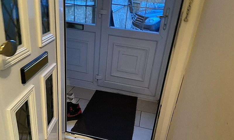 5/6 Bedroom House In...