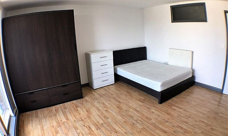 Newly Built 1/2 Bedr...