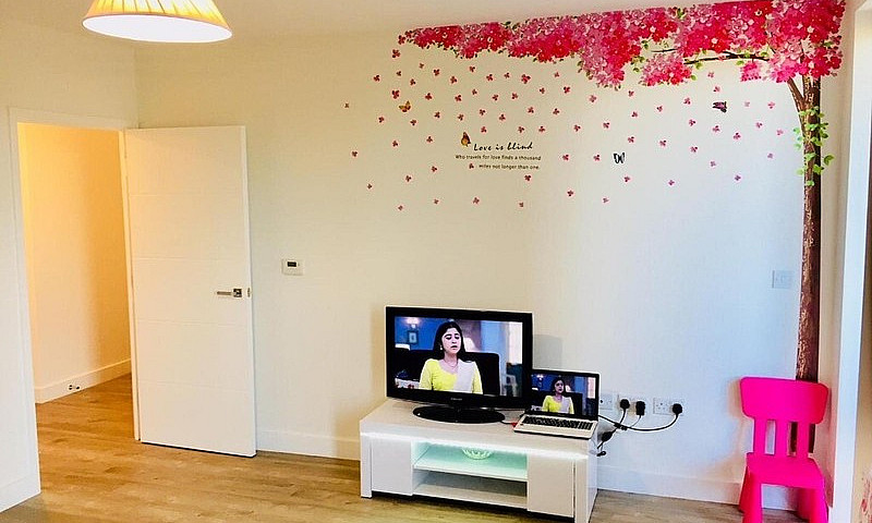 One Bedroom Flat Wit...