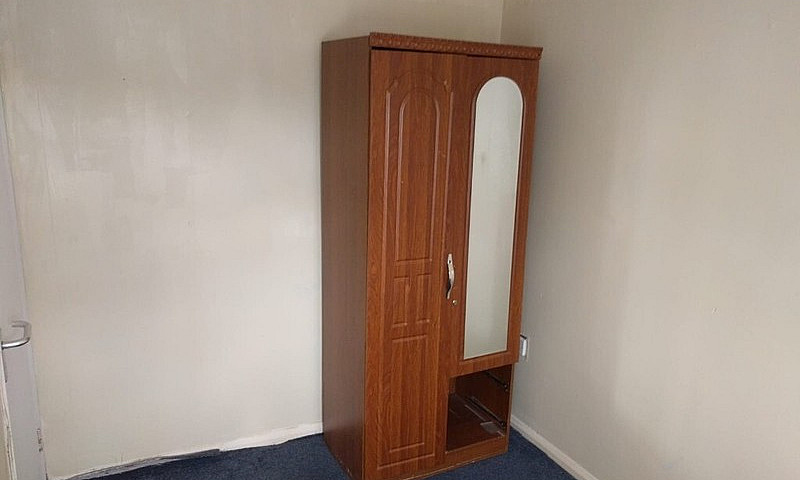 Medium Double Roon I...