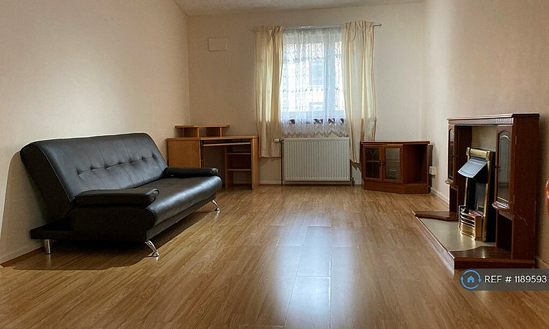 1 Bedroom Flat In No...