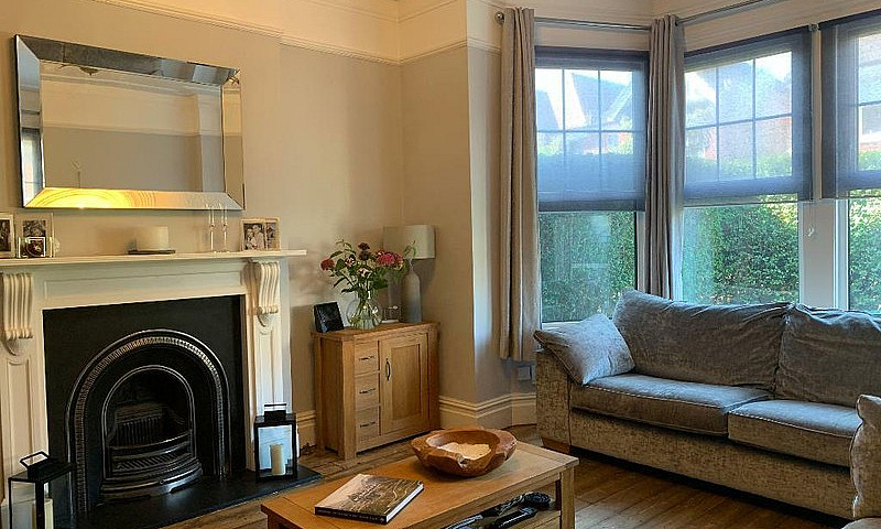3 Bedroom Flat In 54...