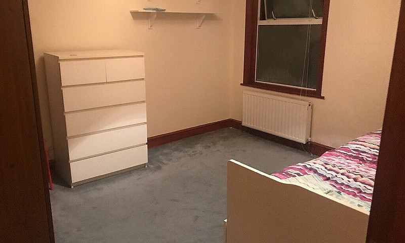 Four Bedrooms Flat T...
