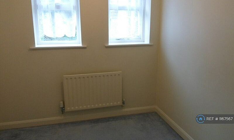 3 Bedroom House In B...