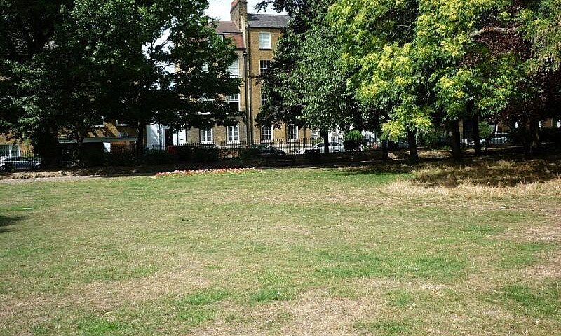 Clapton Sq, E5 - 2 B...