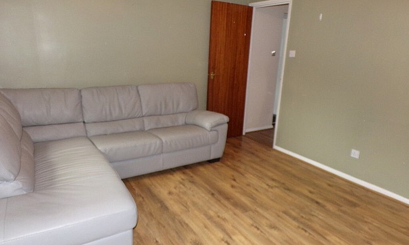 2 Bedroom Top Floor ...