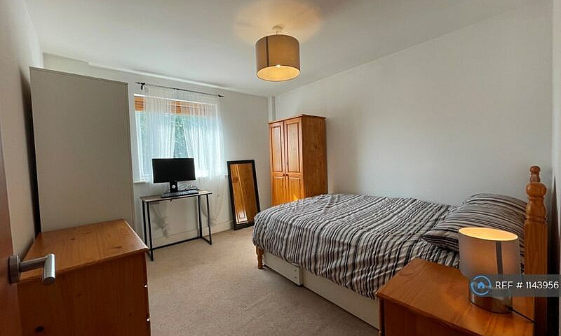 2 Bedroom Flat In Jo...