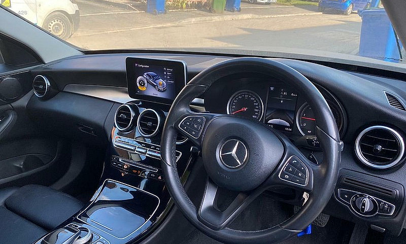 Mercedes Benz C220 6...