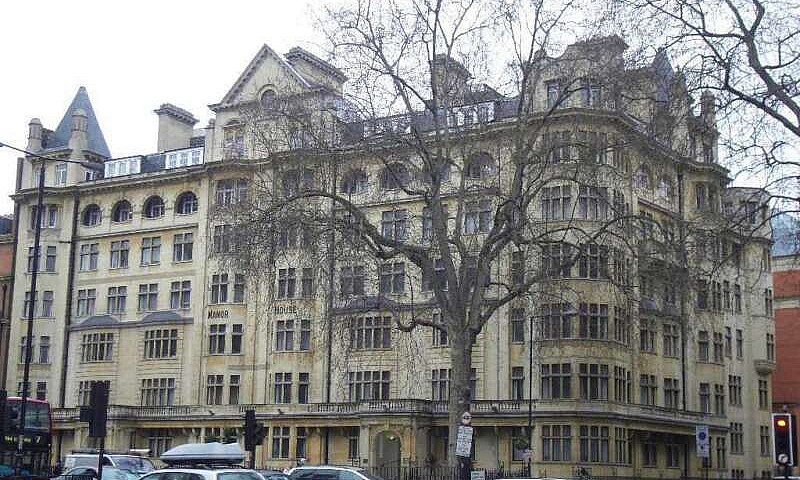 2 Bedroom Flat In Ma...