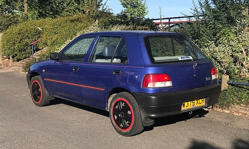 Daihatsu Charade 1.3...