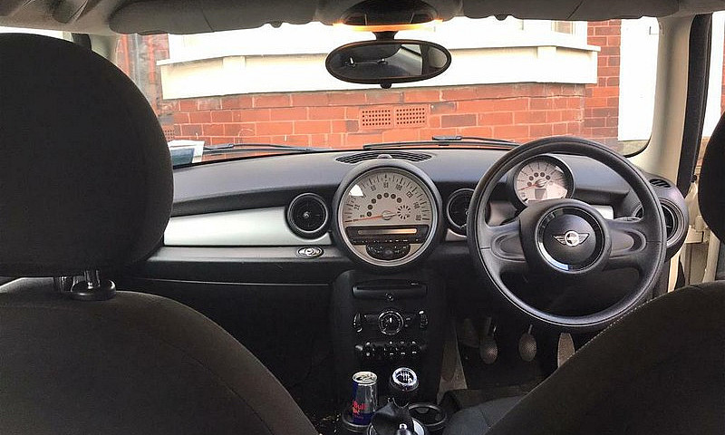 Mini Hatch...
