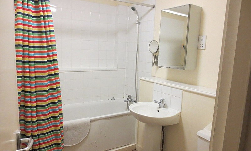 1 Bedroom Mews House...