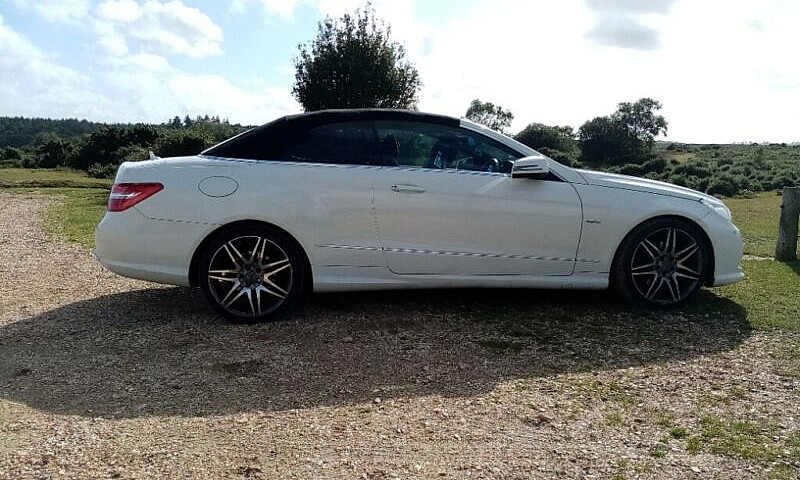 Mercedes-Benz E220 C...