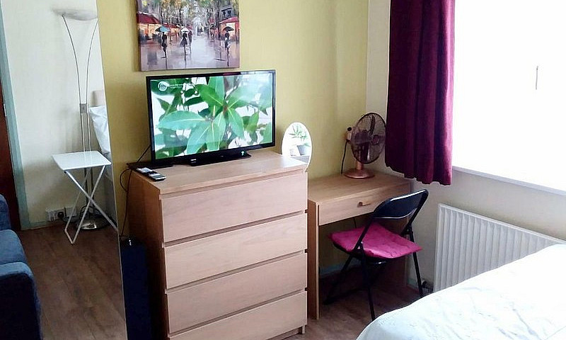 Rent Double Room Clo...