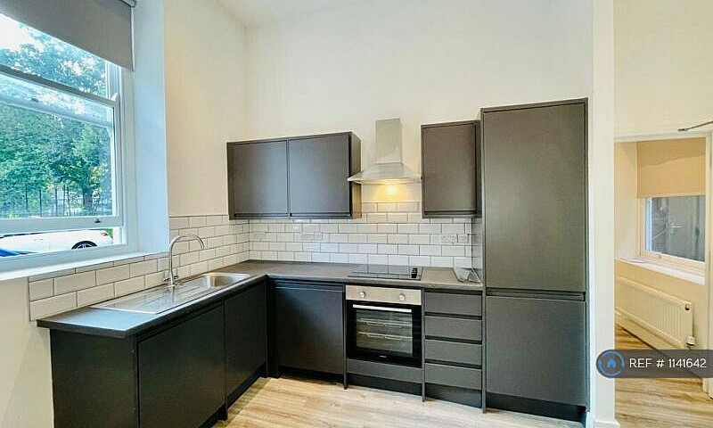 1 Bedroom Flat In Si...
