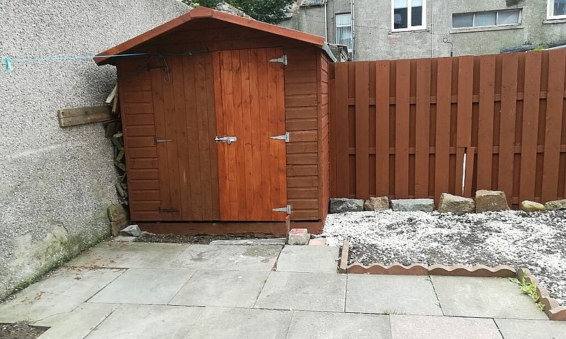 House To Rent In The...