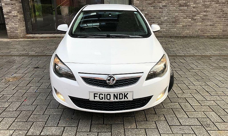 Vauxhall Astra Sri 1...