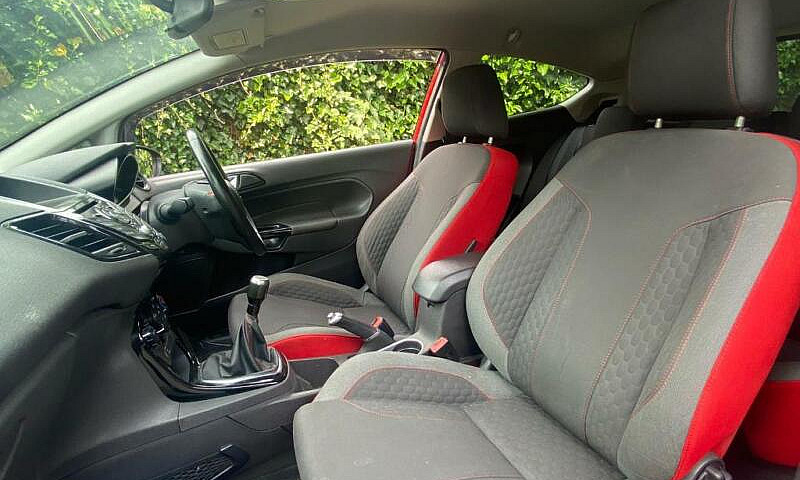 2015 Ford Fiesta 1.0...