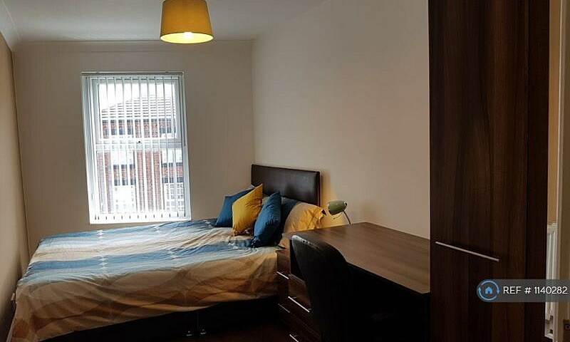 1 Bedroom In Holt Ro...