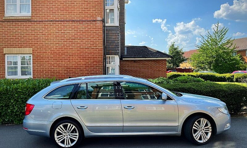 2011 60 Reg Skoda Su...