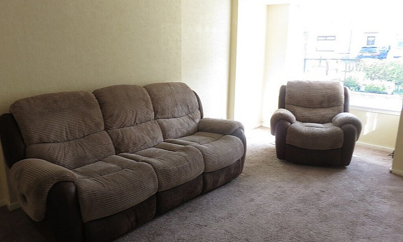 2 Bedroom House In B...
