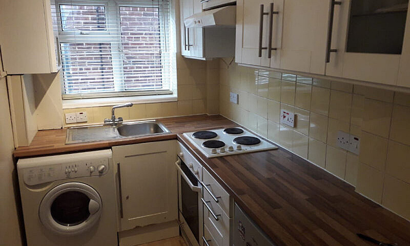 Superb One Bed Flat ...