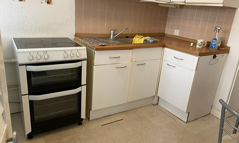 Three Bedroom Flat F...