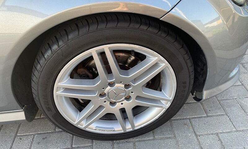 Mercedes-Benz, C Cla...