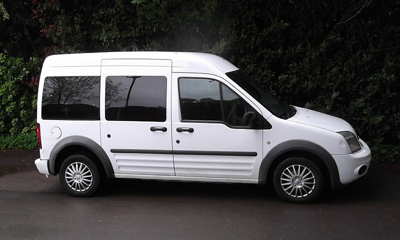 Ford Tourneo Connect...