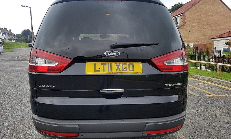 Ford Galaxy Titanium...