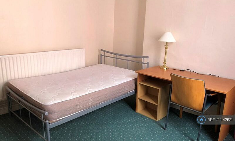 4 Bedroom House In C...