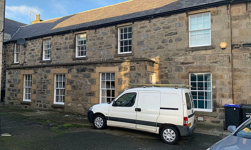 Beautiful 2 Bed 2 Ba...