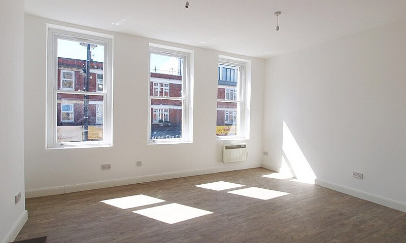 A Large & Open Plan ...