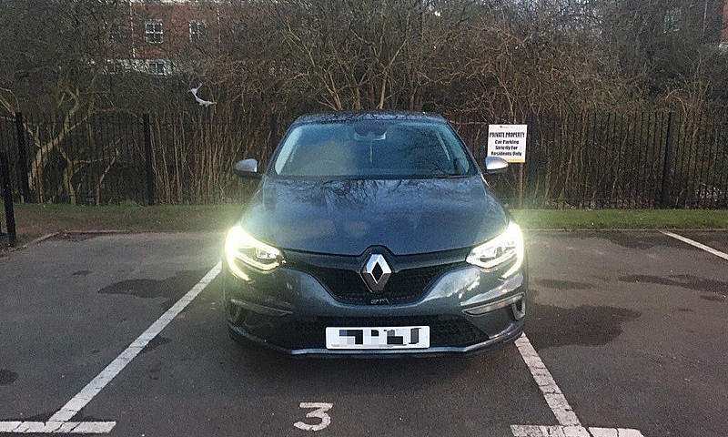 17 Renault Megane 1....